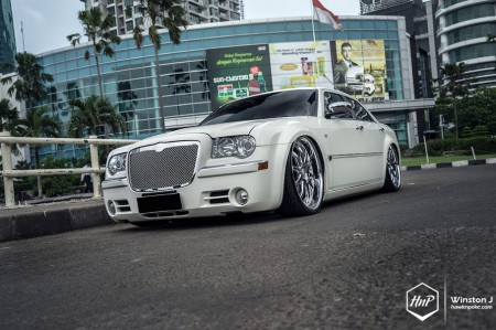 300cmonarch-13 (The Other Luxury // Chrysler 300C on Monarch)