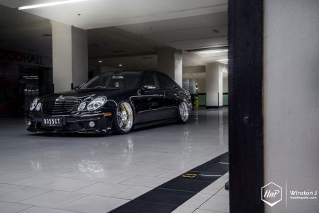 beclasshre-01 (Benz in Black // E Class on HRE)