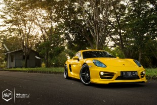 caymanmodular-01 (A Class of Its Own // Porsche Cayman on VIP Modular)