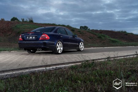 ceduo-10 (Unrivalry // Mercedes-Benz C-Class and E-Class Duo)
