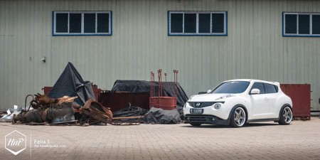 charlyjuke-03 (Beautiful Mayhem // Charly’s Juke on Desmond)