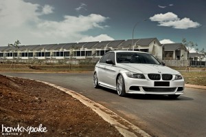 e90perf-03 (Executive Speedster // 325i LCI BMW Performance)