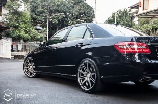 eclasscarlsson-04 (Permaisuri Thursday // E Class on Carlsson)