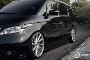 elysionvossen-06 (The Air-equipped Family Van // Antonius’ Elysion on Vossen)