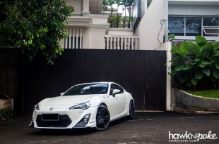 gt86volkrays-01 (Show Off // GT86 on Volk Rays)