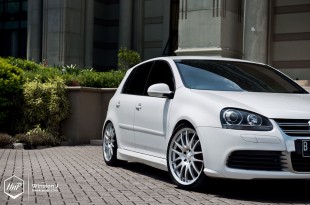 gtirays-13 (Classy Execution // GTI MKV on Volk Rays)