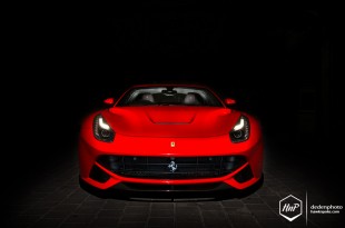 jul142f (Wallpaper Wednesday // F12 Berlinetta from Bali)