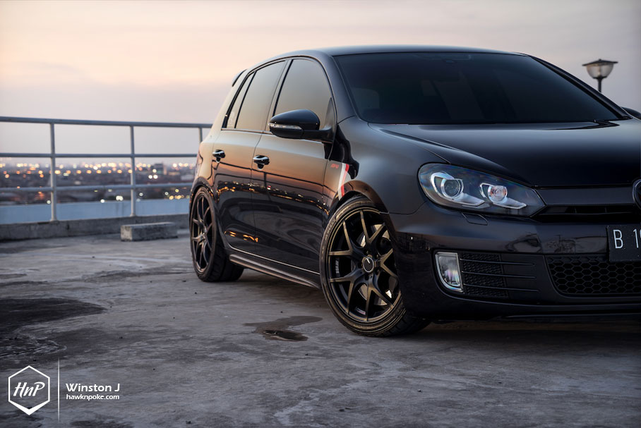 Volkswagen Golf 6 Tuning черный