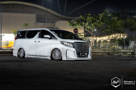 kikialphard-01 (Mr. Lunatic // Kiki’s Alphard on Vossen x Work)