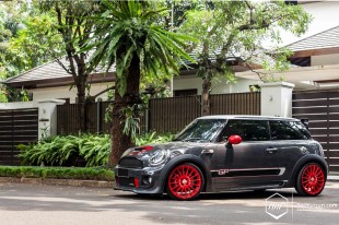 miniozindonesia-02 (Special Treats // MINI Cooper GP2 on OZ Racing)