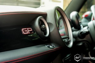 miniozindonesia-11 (Special Treats // MINI Cooper GP2 on OZ Racing)