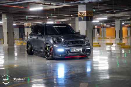 uizduell-03 (Titan // DuelL AG MINI Countryman on Volk Racing)