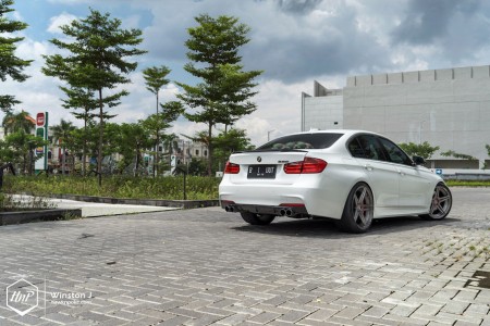 uut335i-16 (Lights & Flashes // Uut’s BMW 335i F30 on ADV.1)