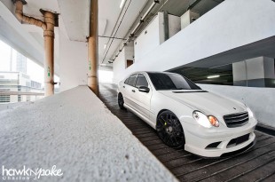 w203white12 (The Evolvement Continues // Calcite White W203)