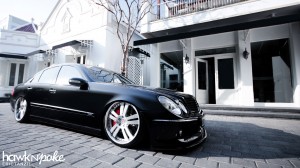 wdec2011W (December Wallpaper // Germanica W211 E-Class)